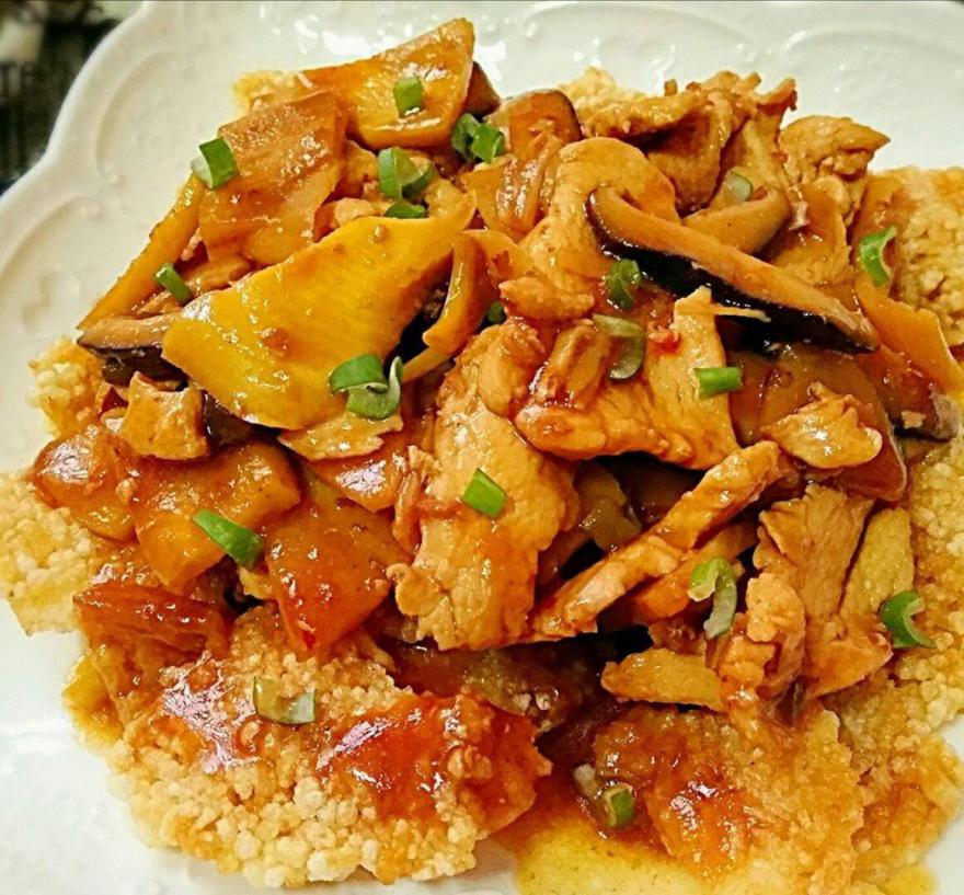 鍋巴肉片簡(jiǎn)單又好吃，讓你愛上這樣一道獨(dú)特味道的美食