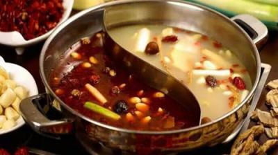 四川火鍋底料技術(shù)哪里好？免費(fèi)提供開店技術(shù)指導(dǎo)