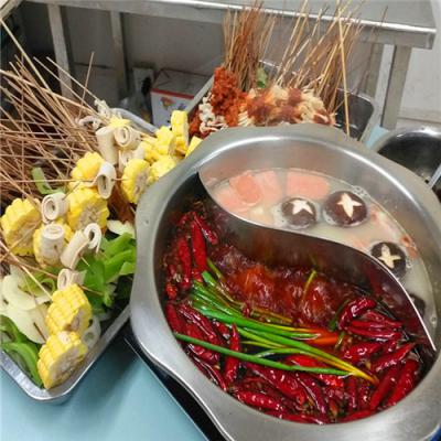 特色串串香技術(shù)培訓中心哪里好？蜀味緣調(diào)湯技巧訓練