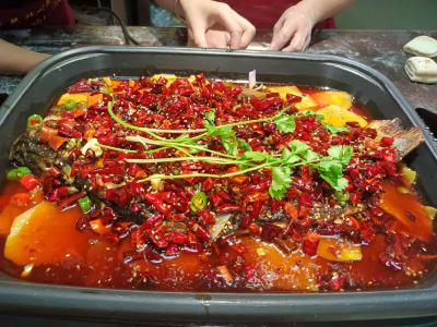 成都烤魚培訓(xùn)機(jī)構(gòu)哪家強(qiáng)？成都學(xué)燒烤烤魚哪里有培訓(xùn)班？